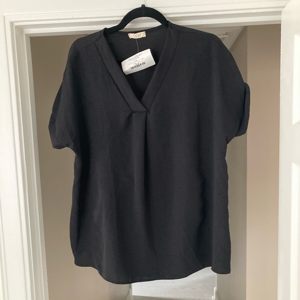 Black short sleeve blouse